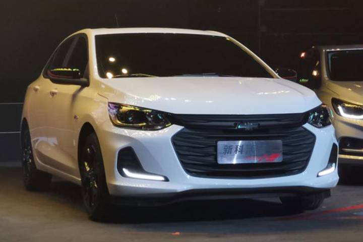 Chevrolet lança nova versão 1.0 para Onix e Prisma