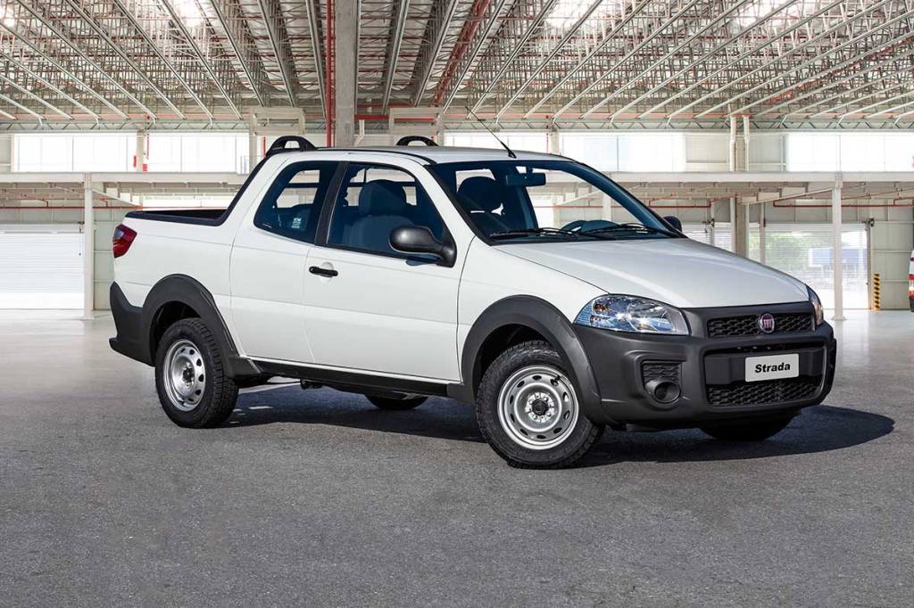 Fiat Strada Cabine Dupla Estatica Fiat Strada chega ao último ano de vida a partir de R$ 51.990 sem ar