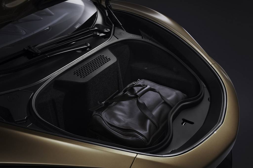 McLaren GT Porta-malas dianteiro McLaren GT Porta-malas dianteiro