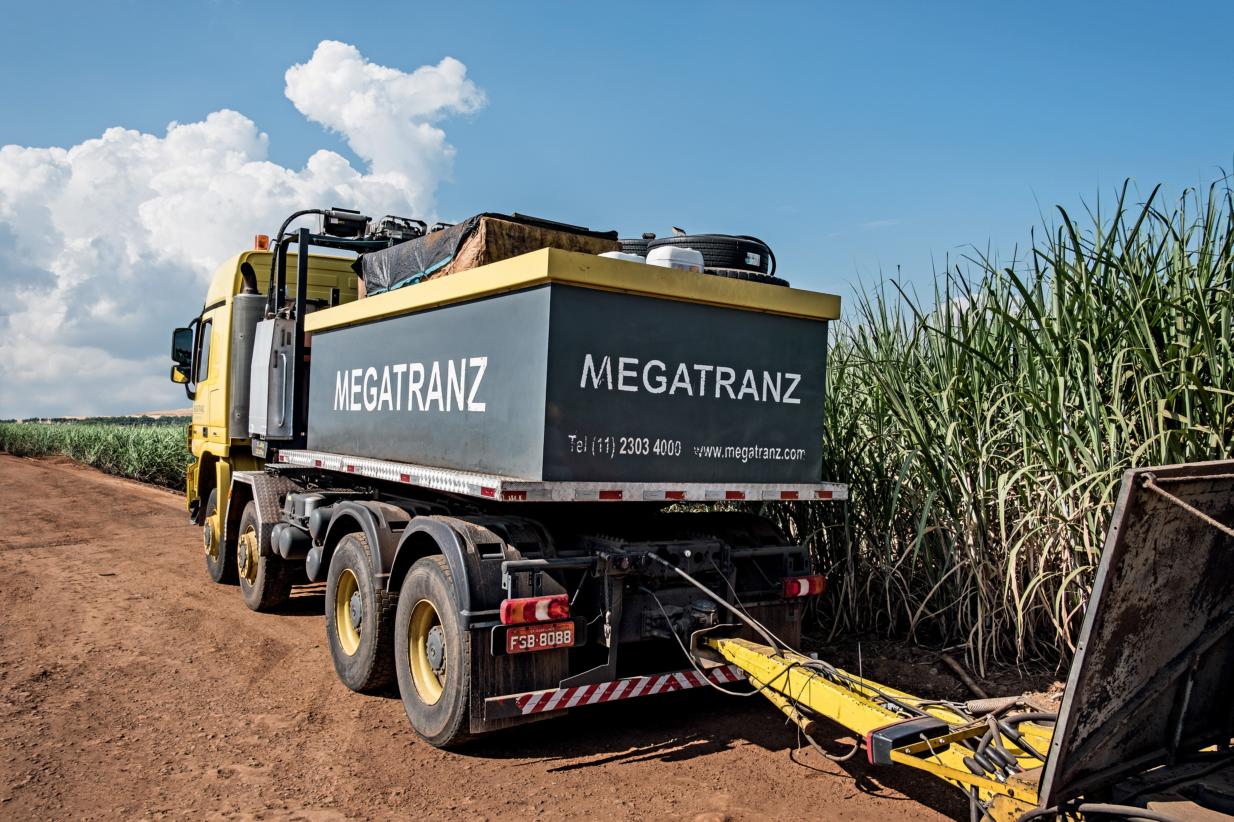 Quando carro e caminhão se misturam. [MB Actros MP4] - Blog do