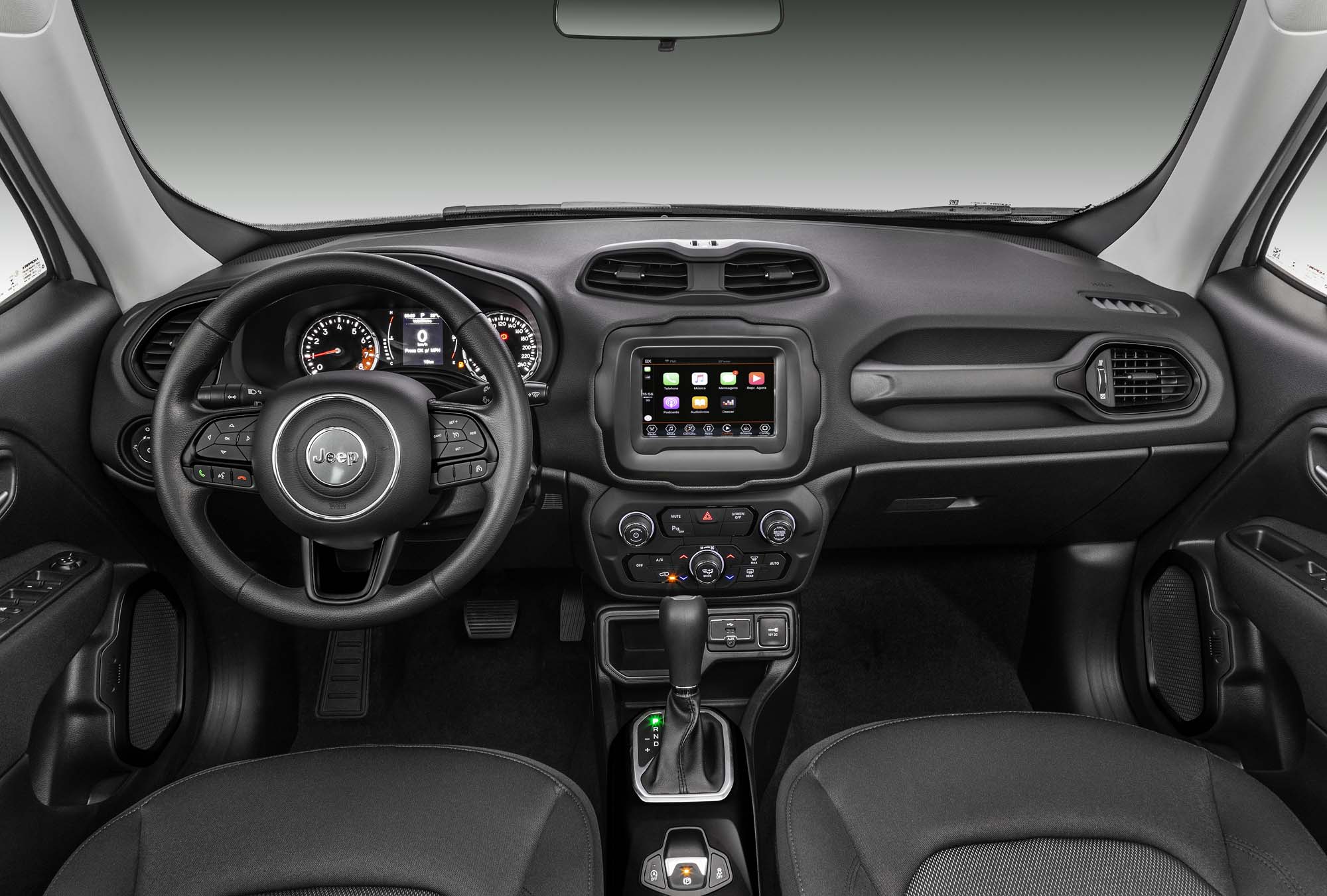 Jeep Renegade 2020 aposenta câmbio manual, mas ganha leds nas lanternas