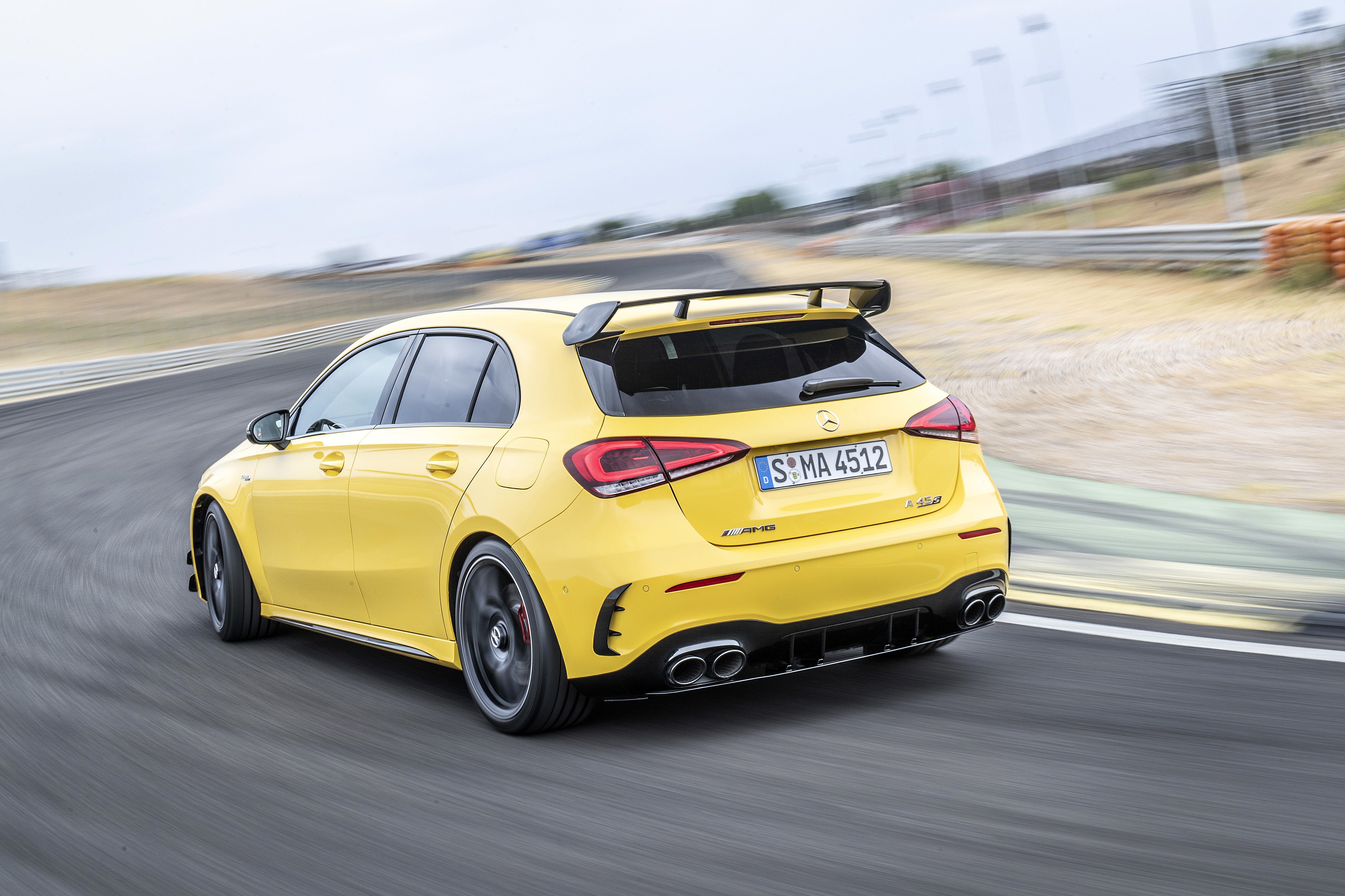 Impressões Novo Mercedes Amg A 45 S é Um Classe A Para Brincar De