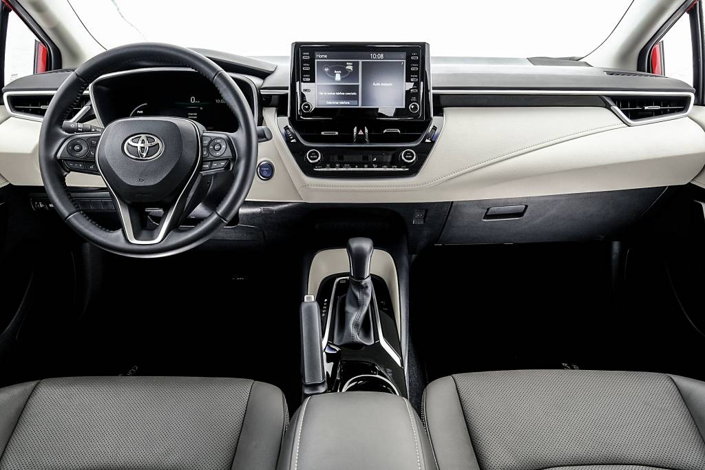 Corolla Altis Premium Hybrid 11 Corolla Altis Premium Hybrid 11