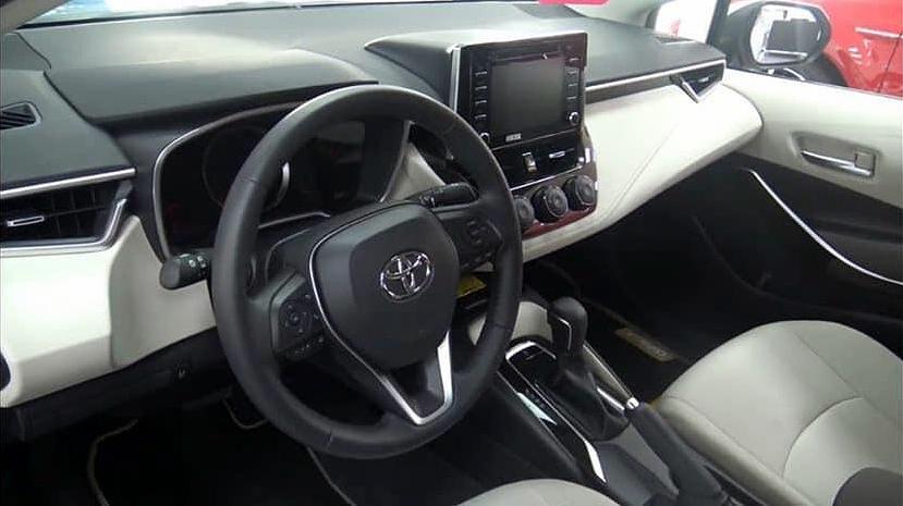 Flagra falso Toyota Corolla (1) Flagra falso Toyota Corolla (1)
