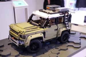 land-rover-lego