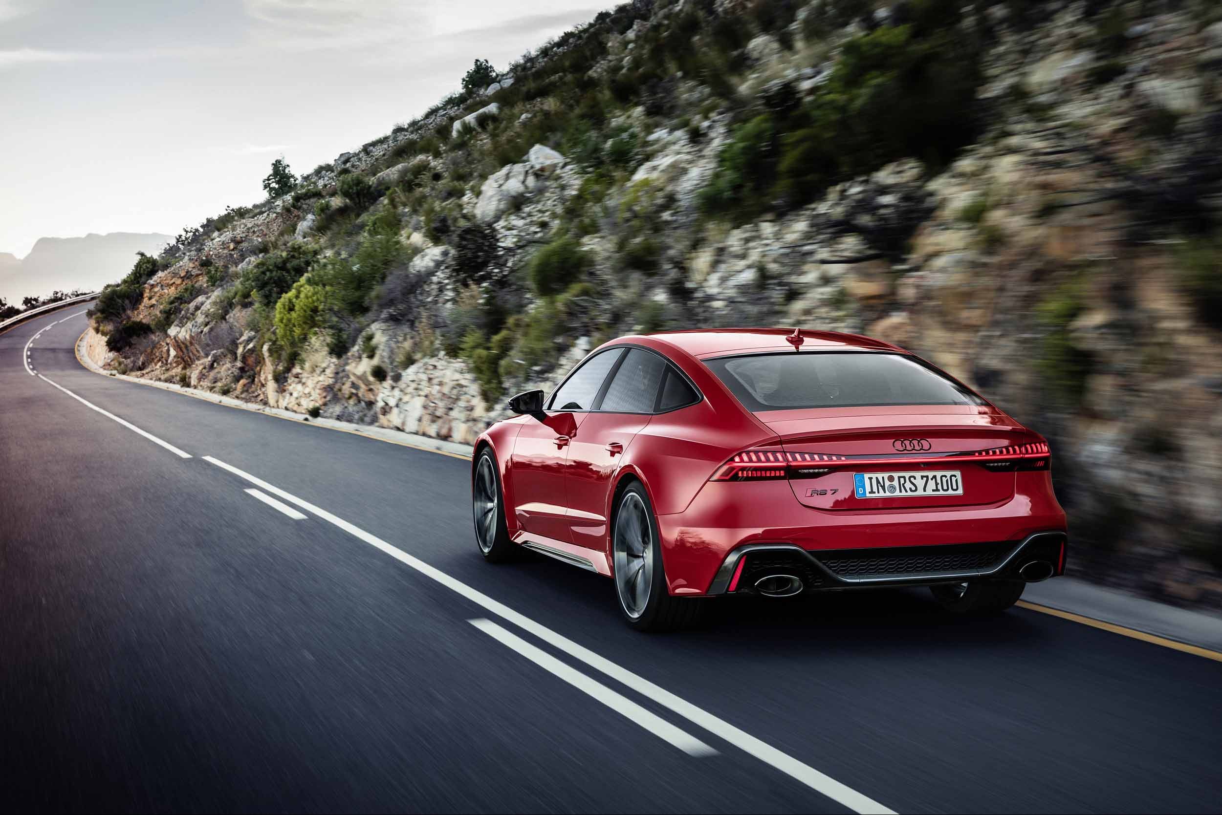 Novo Audi RS 7 acelera como um GT, mas com conforto de sedã executivo