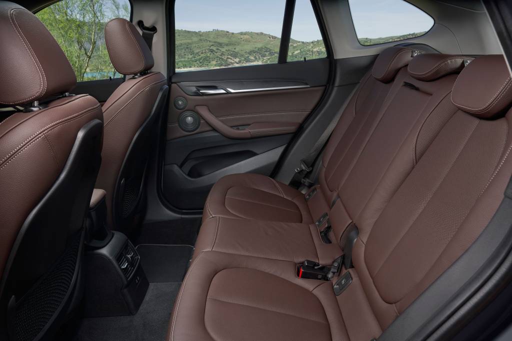 bmw-x1-interior bmw-x1-interior