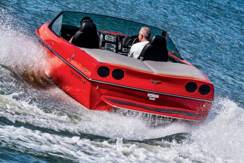 Pic By Fernando Pires / www.flpires.com.br Lancha Corvette