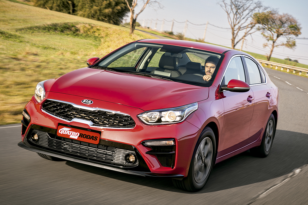 Kia Cerato 2020 Teste: novo Kia Cerato tem visual de Stinger, tamanho de Civic e 167 cv