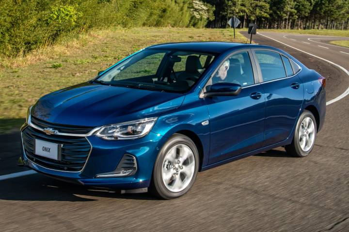 Chevrolet Onix 2023: tudo sobre preços, versões, motor, revisões e
