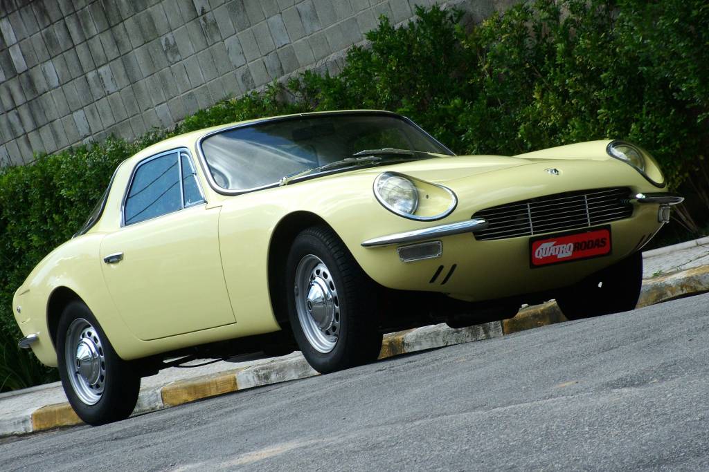 Puma GT 1967 testado pela revista Quatro Rodas. Puma GT 1967 testado pela revista Quatro Rodas.