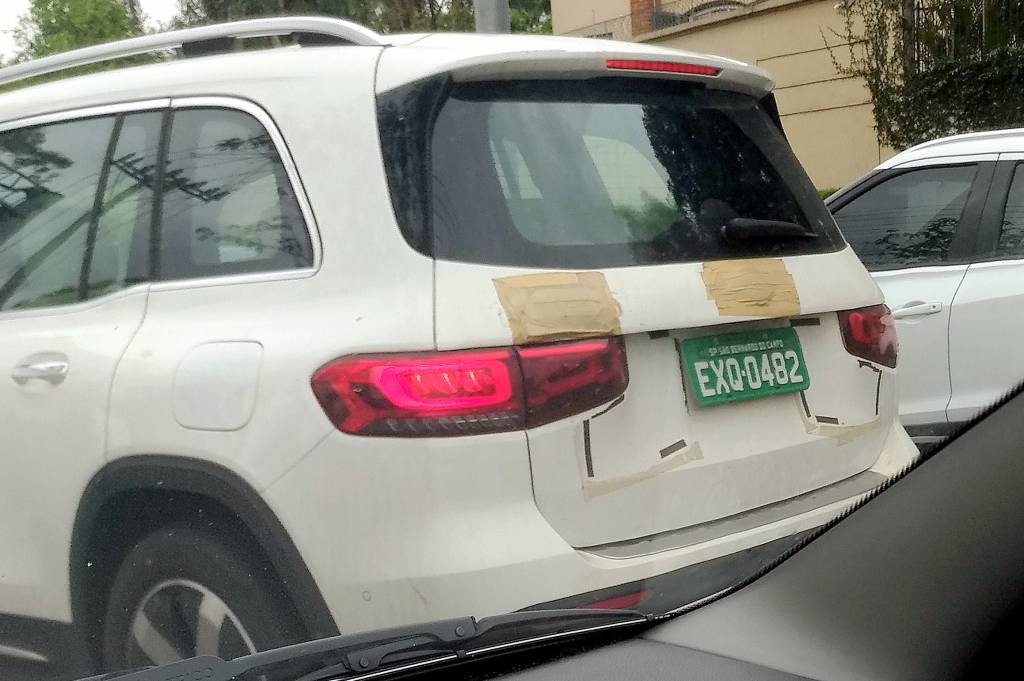 Flagra Mercedes GLB Brasil (3) Flagra Mercedes GLB Brasil (3)