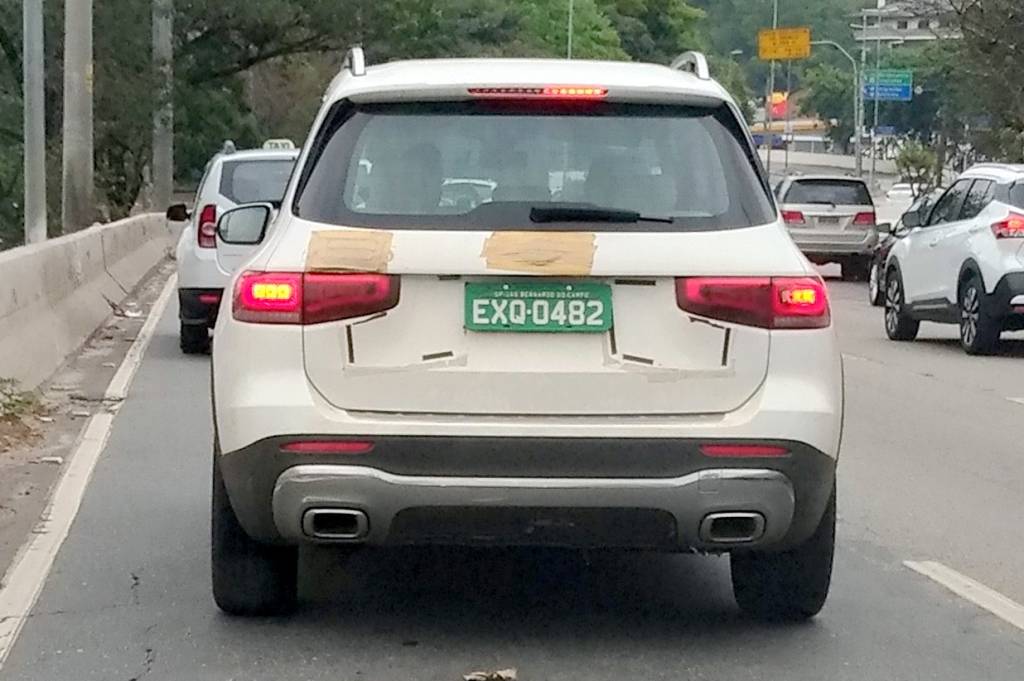 Flagra Mercedes GLB Brasil (4) Flagra Mercedes GLB Brasil (4)