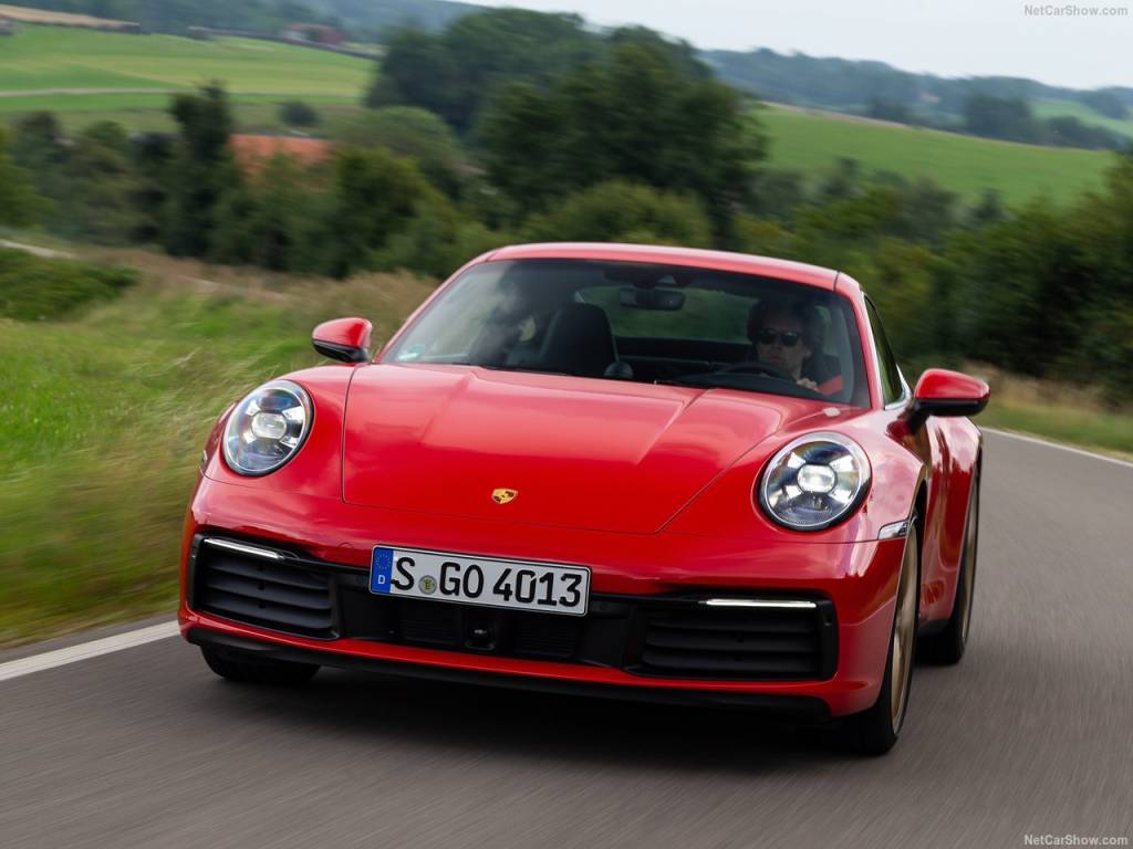 Porsche 911 Carrera Coupe 2020 (2) Porsche 911 Carrera Coupe 2020 (2)