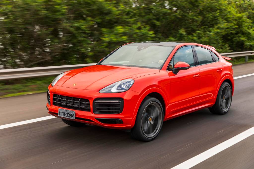 Porsche Cayenne Coupe V6 (7) Porsche Cayenne Coupe V6 (7)