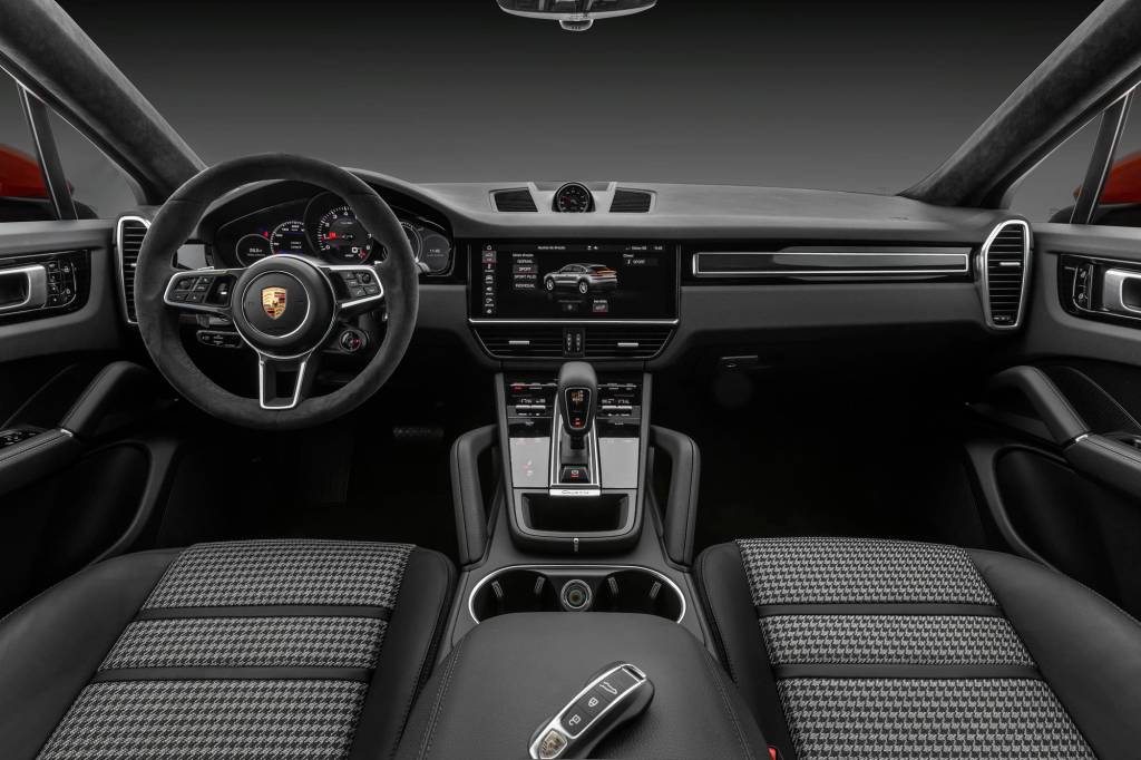 Porsche Cayenne Coupe V6 (9) Porsche Cayenne Coupe V6 (9)