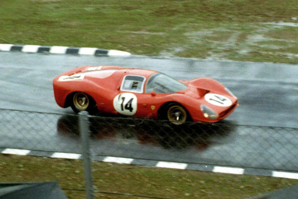 01-1966-ferrari-330-p3 01-1966-ferrari-330-p3