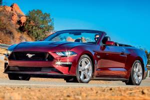Ford-Mustang_GT_Convertible-2018-1600-03