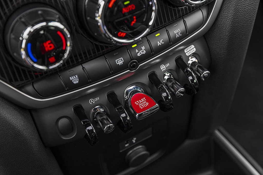 MINI Countryman John Cooper Works JCW MINI Countryman John Cooper Works JCW