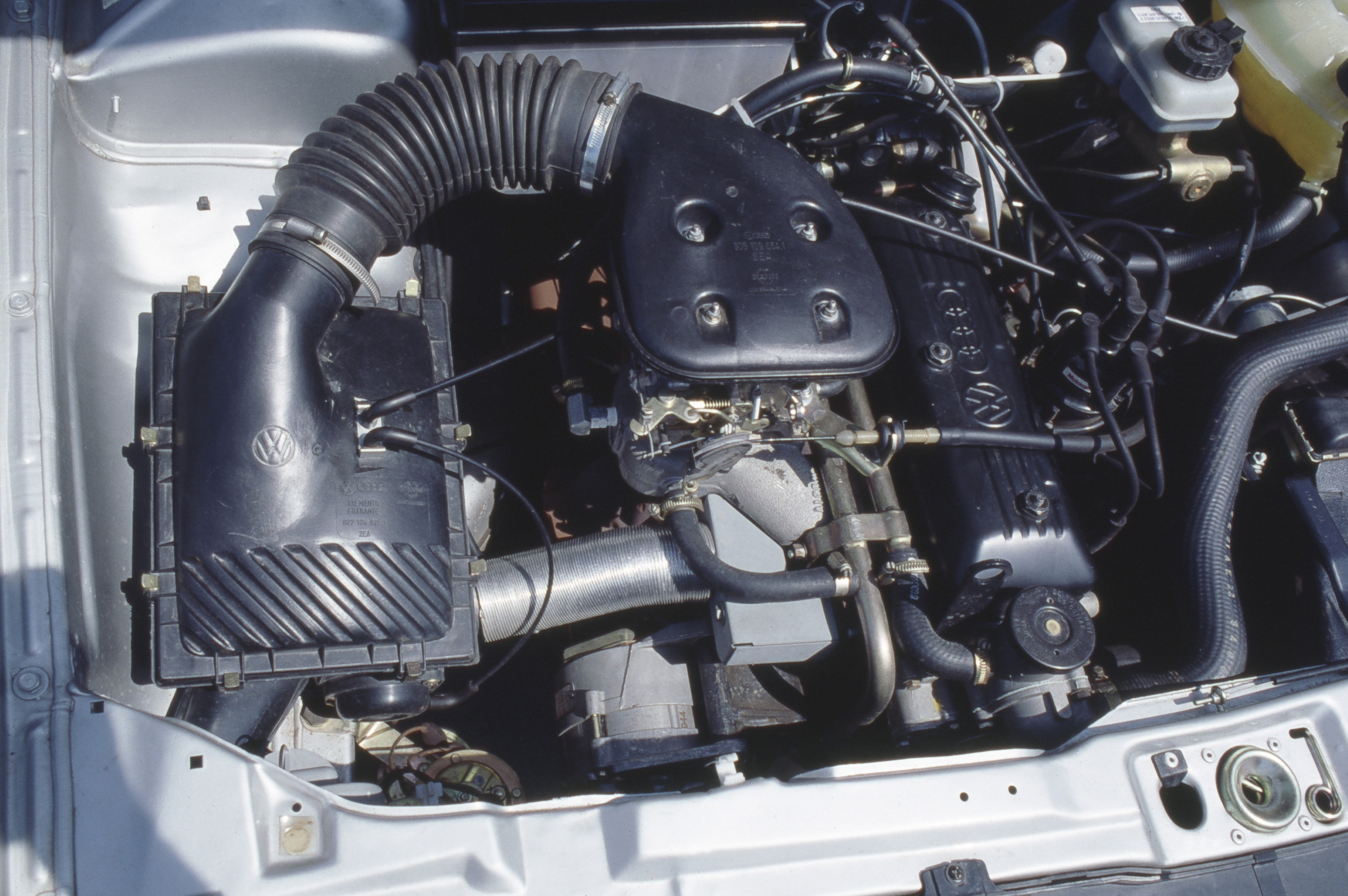 Preço de Volkswagen Gol CL 1.6 (motor AP) 1995: Tabela FIPE