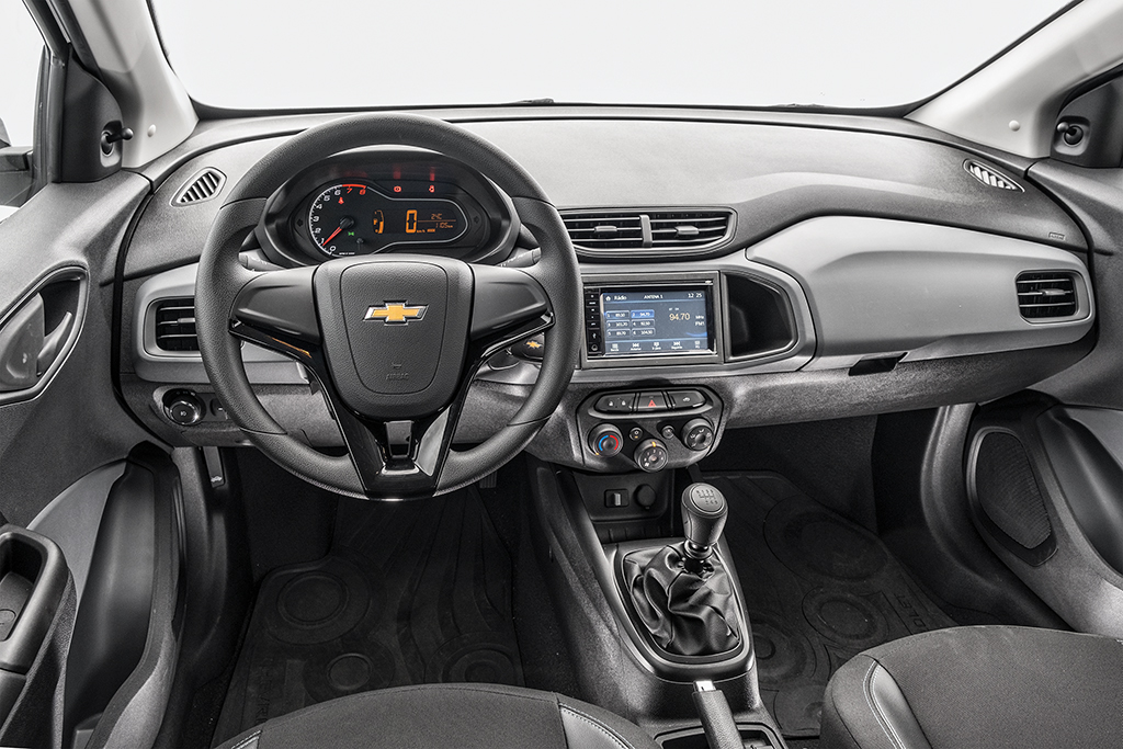 Comparativo Chevrolet Joy x Renault Kwid Comparativo Chevrolet Joy x Renault Kwid