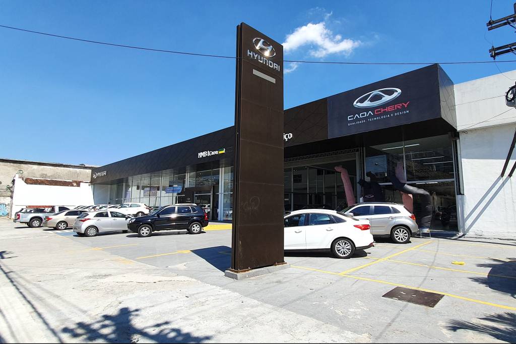 Revenda Hyundai cede parte de seu espaço à Caoa Chery no Engenho Novo, Rio de Janeiro (RJ)