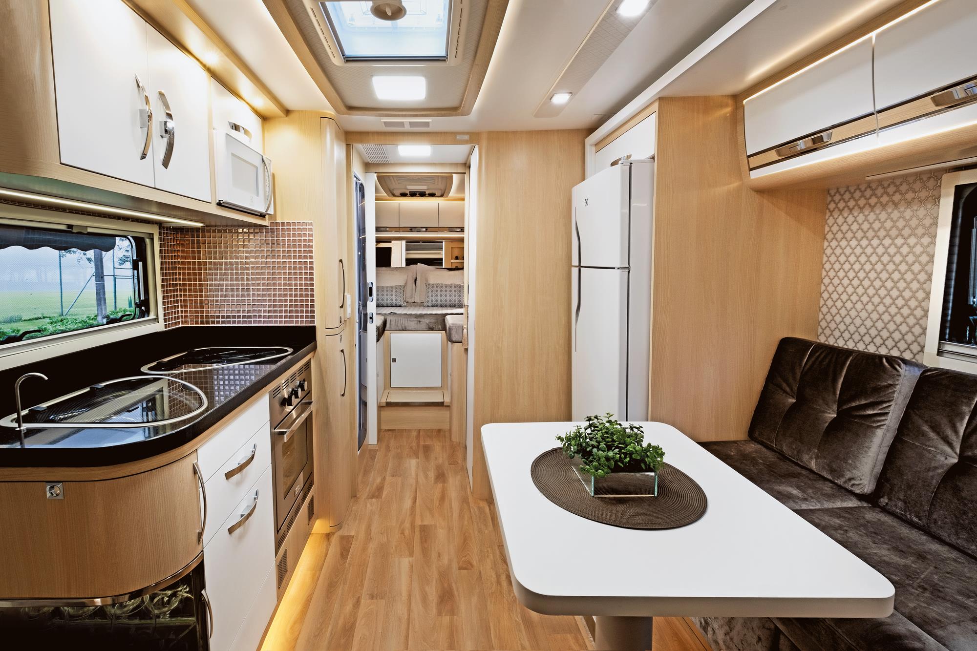 abre-sala-de-estar Motorhome Santo Inácio