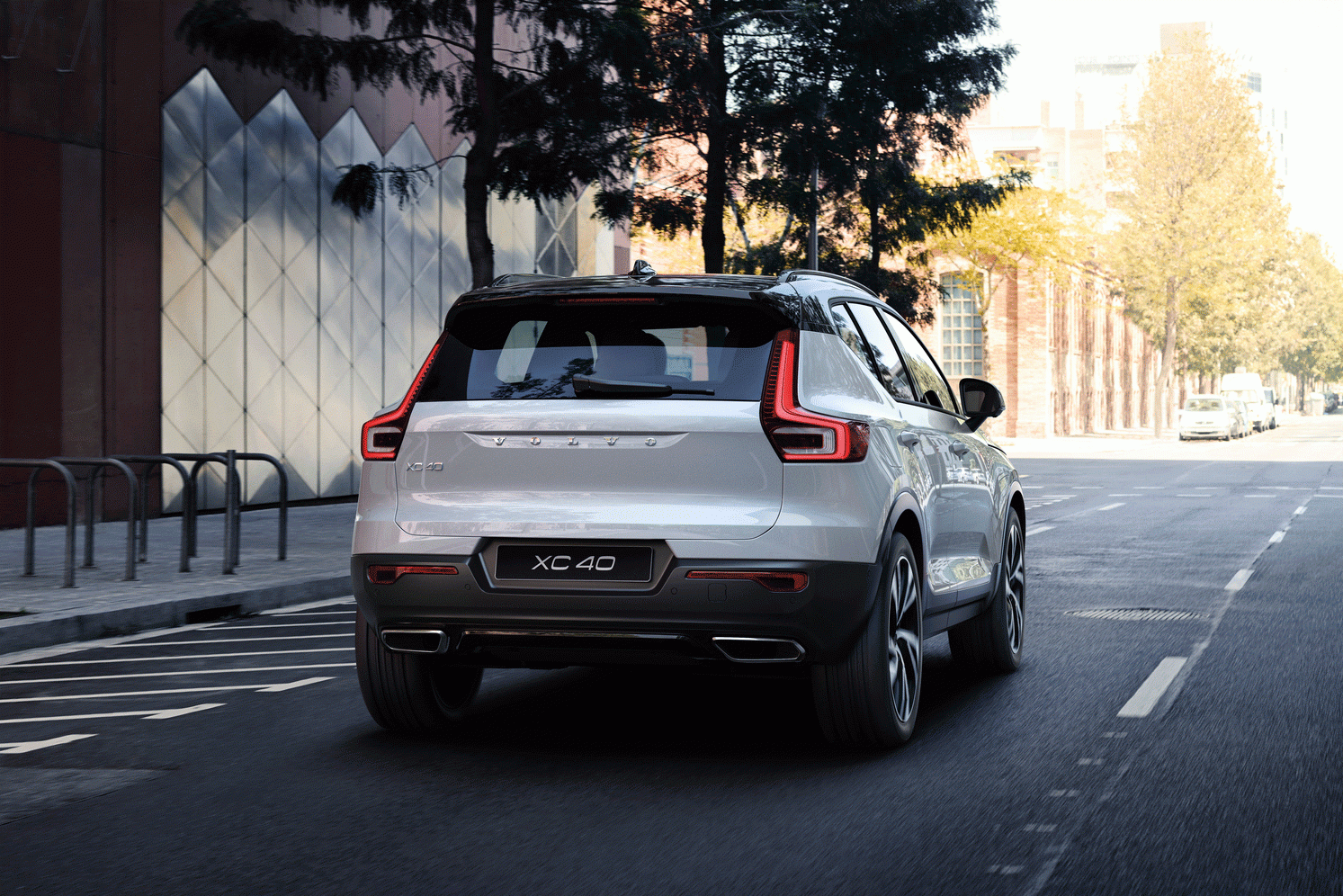 xc40-híbrido-plug-in-2 xc40-híbrido-plug-in-2