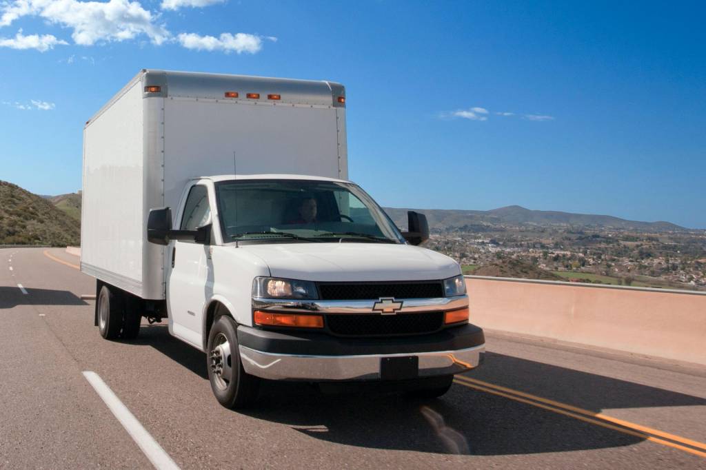 2020-Chevrolet-Express-Cutaway-2 2020-Chevrolet-Express-Cutaway-2