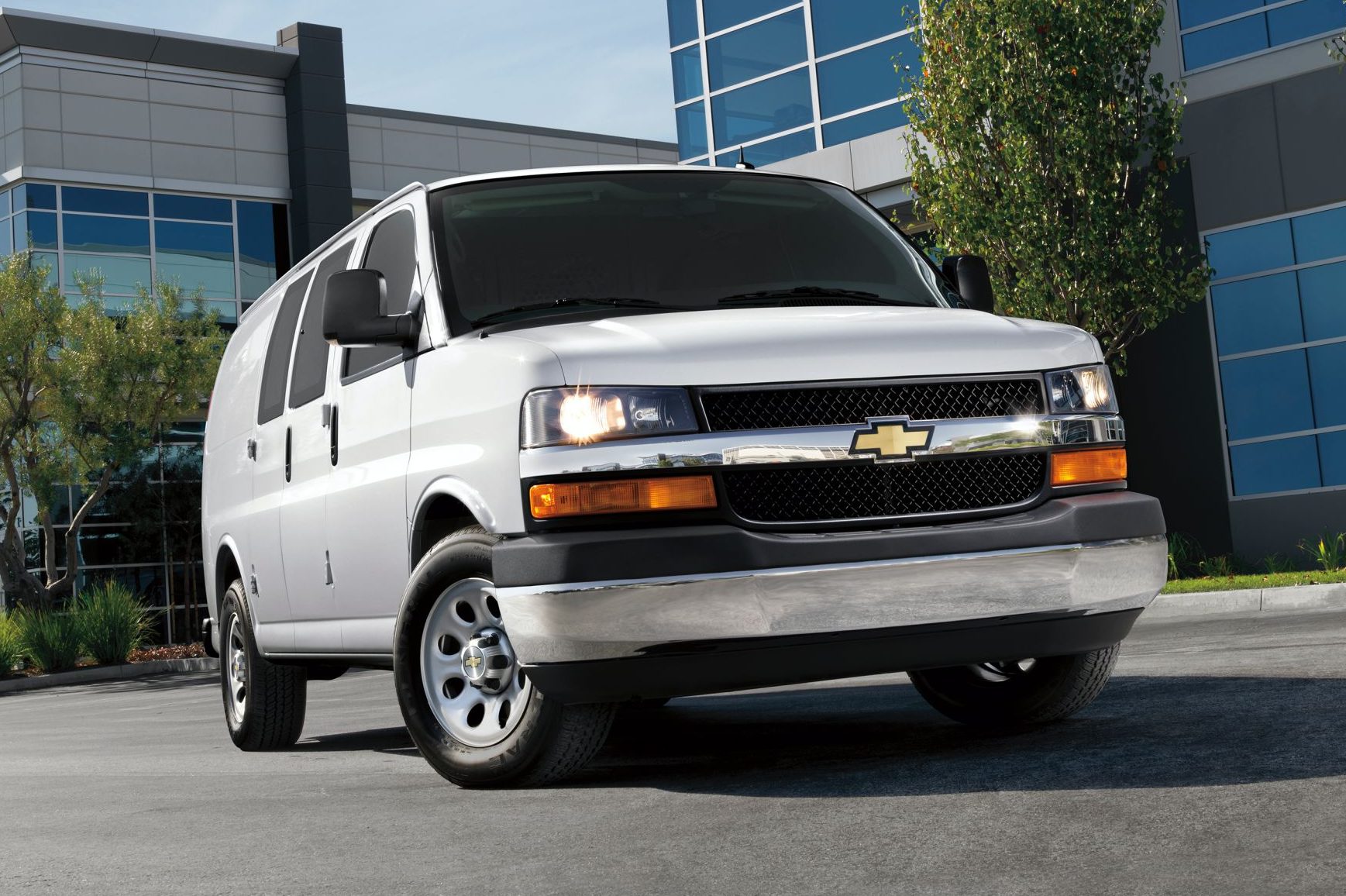 Chevrolet Express, a Fiat Strada dos EUA, é V8 e mais rápida que Jetta