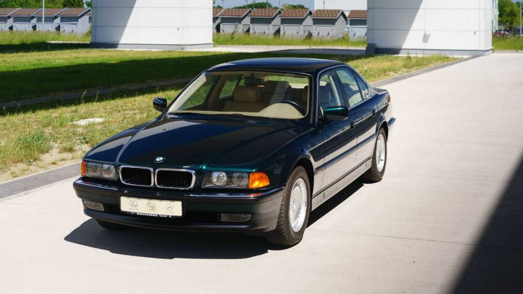 BMW 740i 1998 (3) BMW 740i 1998 (3)