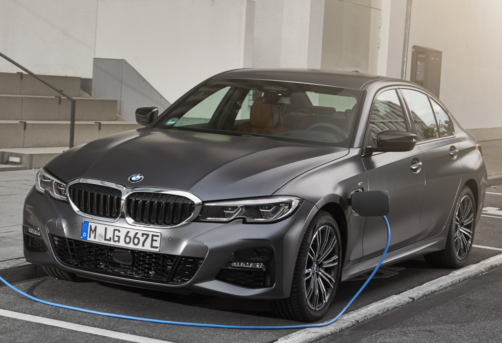 bmw_330e_m_sport_411_076103ea0fef0ae4 bmw_330e_m_sport_411_076103ea0fef0ae4