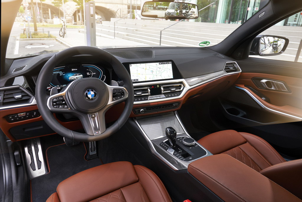 bmw_330e_m_sport_436 bmw_330e_m_sport_436
