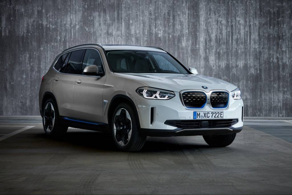 2021-BMW-iX3-28 2021-BMW-iX3-28