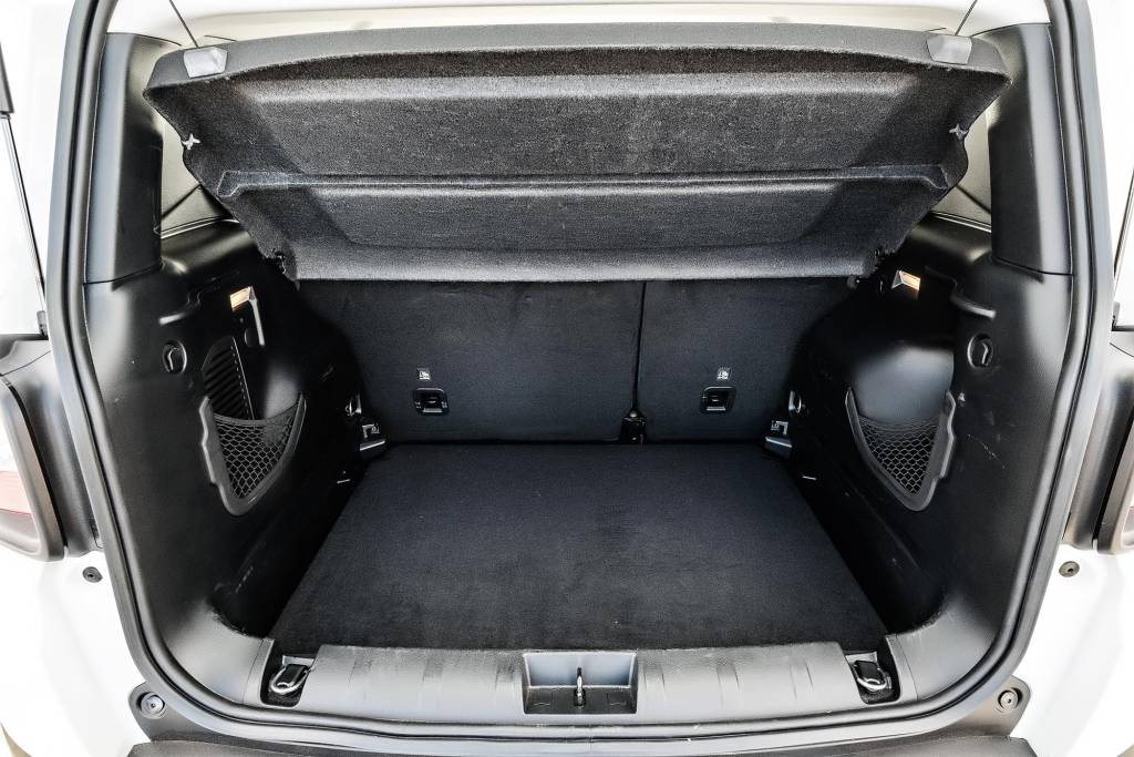 Jeep Renegade Sport Compara 735 (4) Jeep Renegade Sport Compara 735 (4)