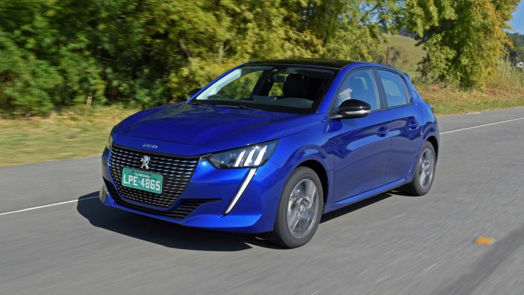 Novo Peugeot 208 1.6 2021 (7) Novo Peugeot 208 1.6 2021 (7)