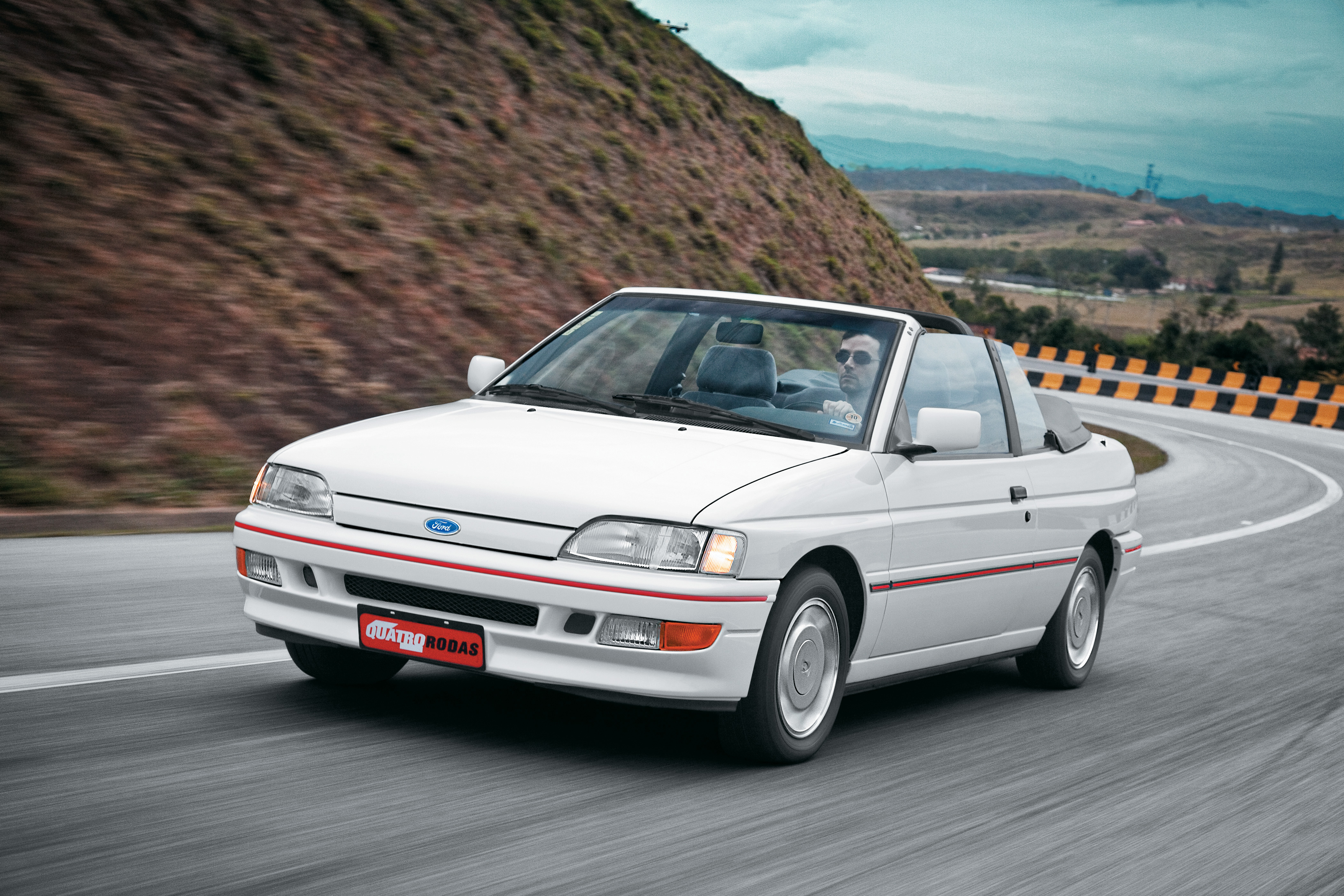 GRANDES BRASILEIROS FORD ESCORT XR3 CONVERSIVEL