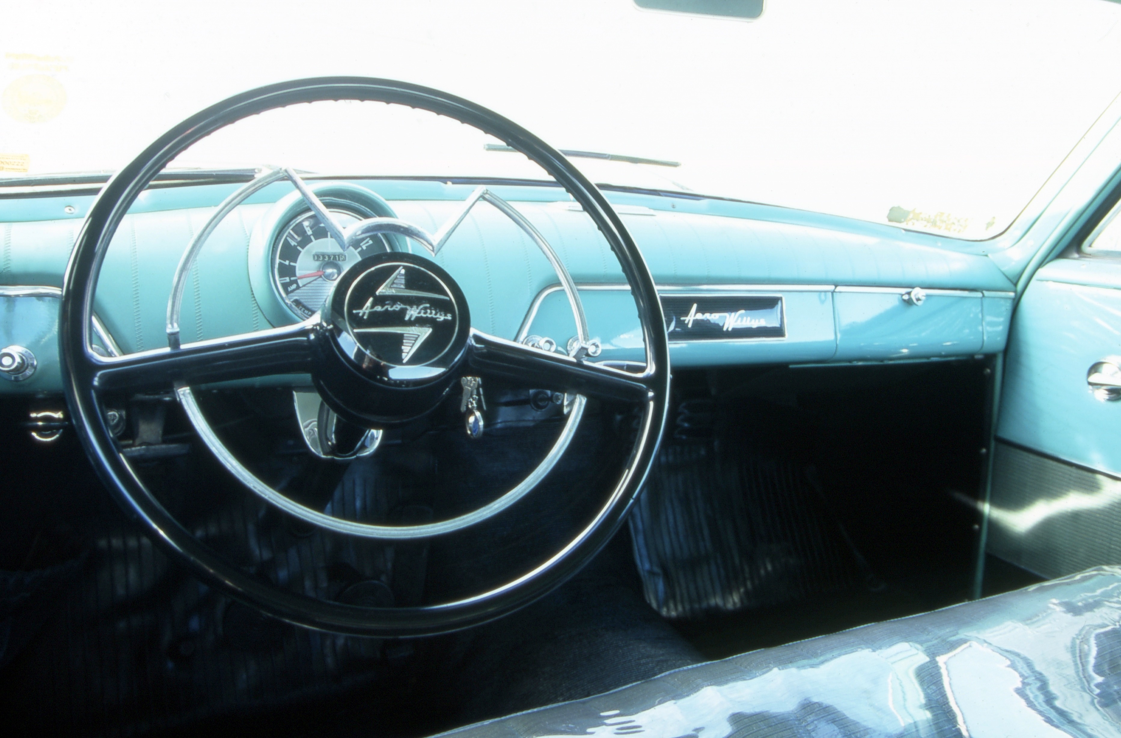 Interior do Aero Willys 2600, da década de 60, da Willys. Interior do Aero Willys 2600, da década de 60, da Willys.
