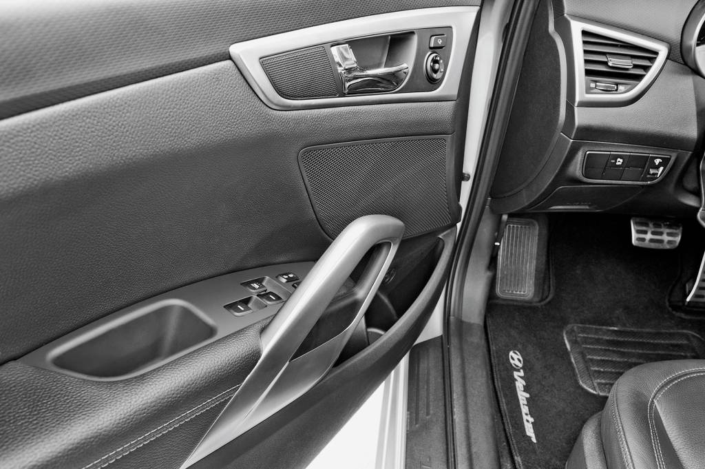 TESTE HYUNDAI VELOSTER 1.6 16V TESTE HYUNDAI VELOSTER 1.6 16V
