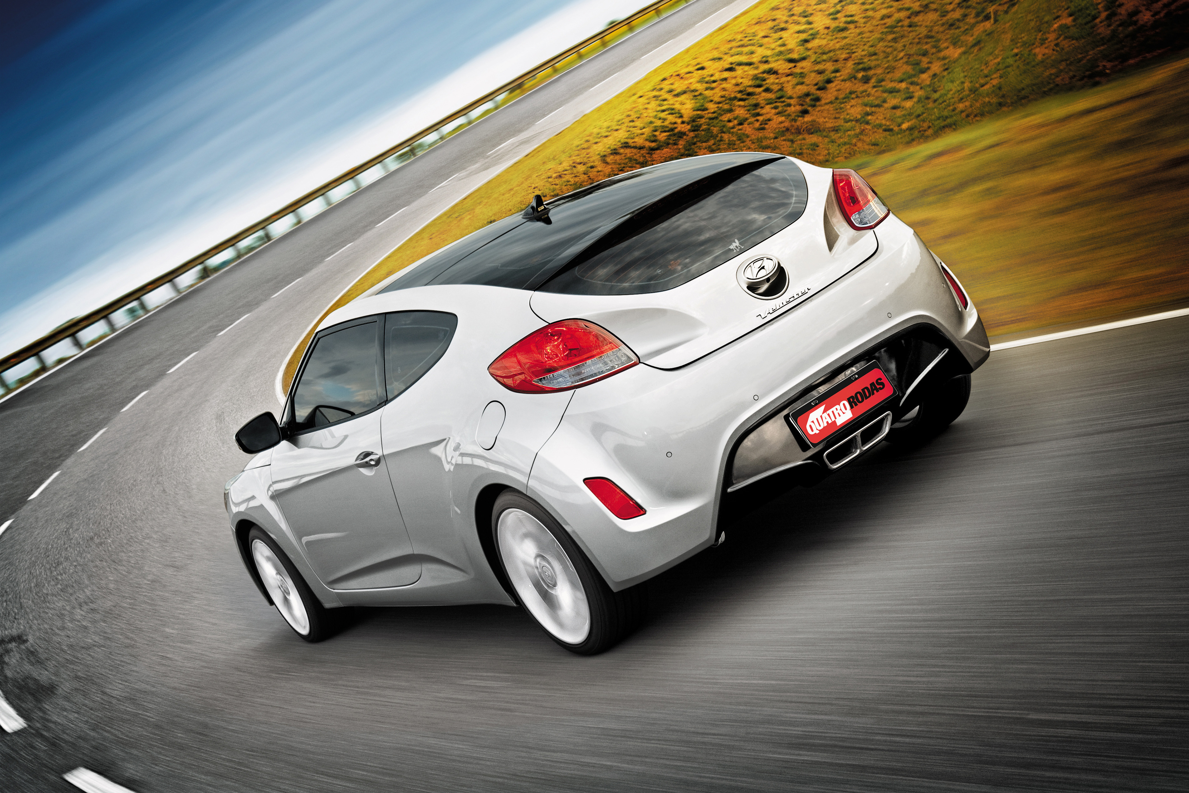 Hyundai Veloster vira carro de corrida com 350 cv - Motor Show