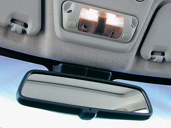 Espelho retrovisor interno, fotocromático, do Astra GSi, da Chevrolet.