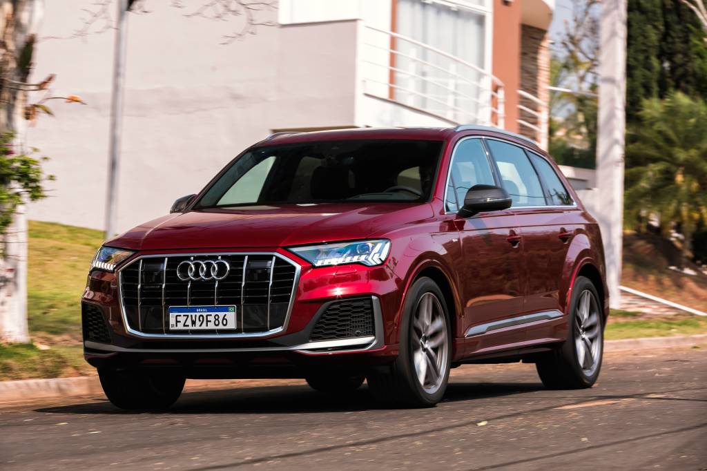 Q7 (2) Teste: novo Audi Q7 muda para melhor na linha 2021