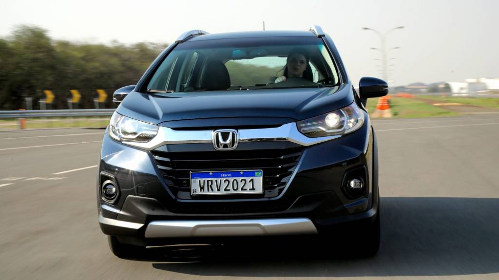 Honda WR-V 2021 chumbo visto de frente