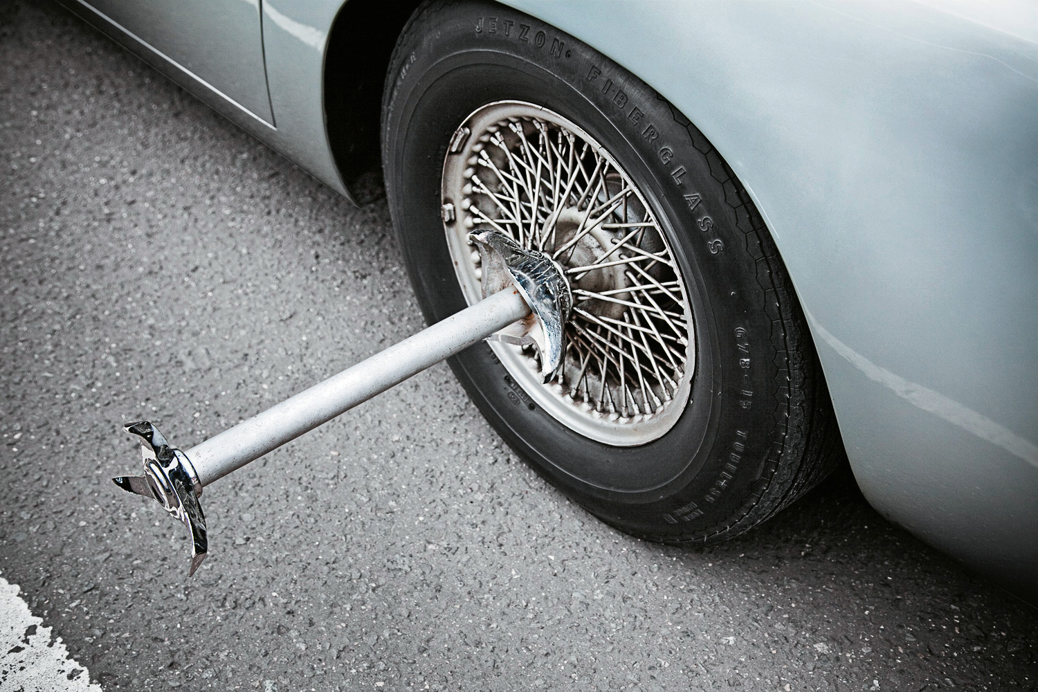 IMPRESSOES AO DIRIGIR ASTON MARTIN DB5 E ASTON MARTIN DBS
