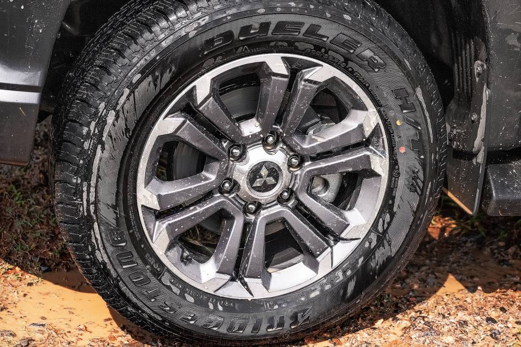 Mitsubishi L200 Triton Sport Mitsubishi L200 Triton Sport