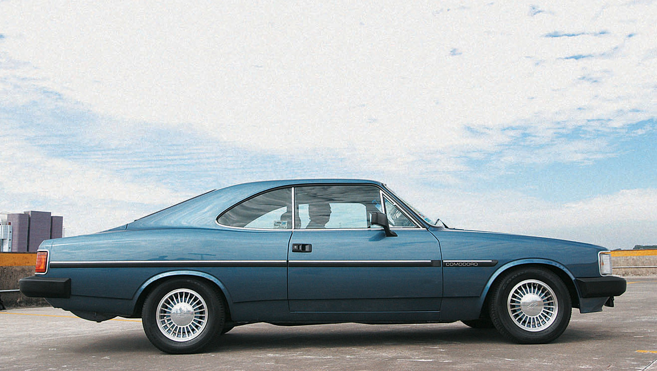 Teste comparativo entre modelos Opala, da Chevrolet_ Opala SS 1971, Opala Comodoro