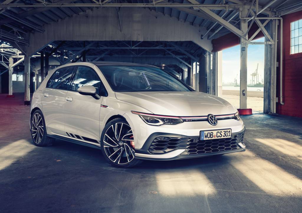 GTI CLUBSPORT Novo VW Golf GTI Clubsport tem 300 cv e conjunto afiado para pistas