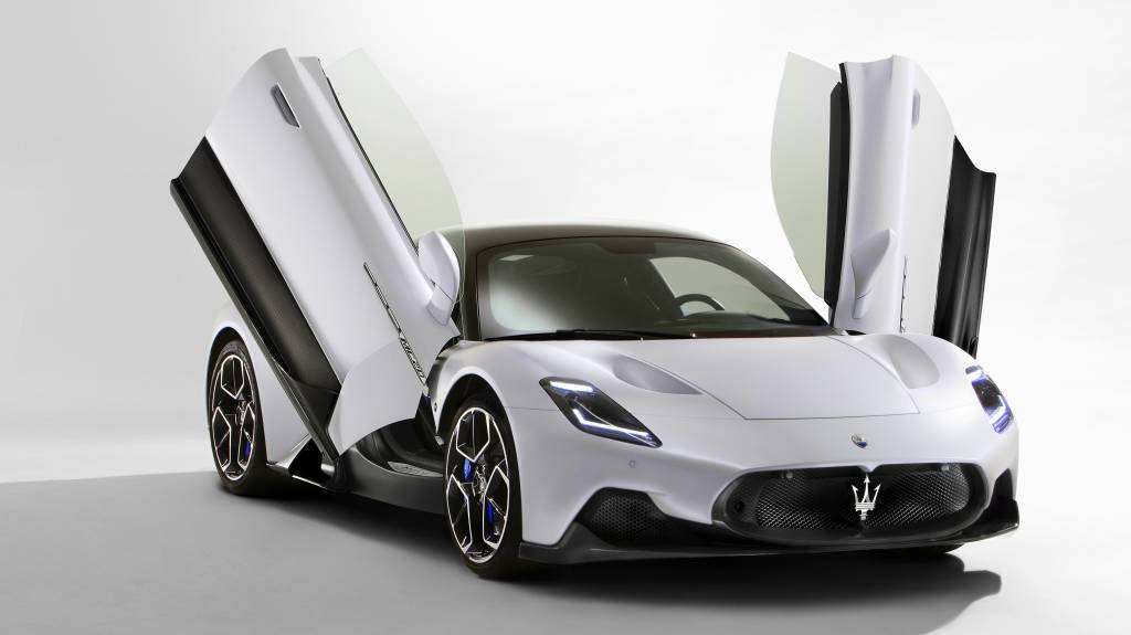 maserati_mc20_81 A foto do superesportivo sem camuflagem