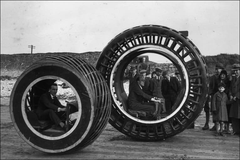 Essa roda com motor e volante era o futuro da mobilidade 90 anos atrás