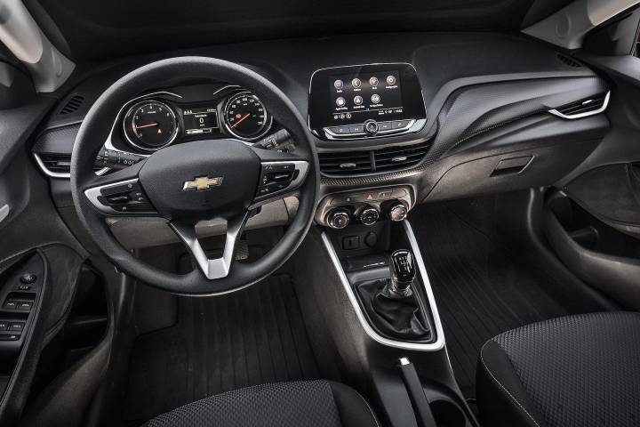 Chevrolet Onix RS 2023: Preços, Versões e Ficha Técnica, shift carro onix 